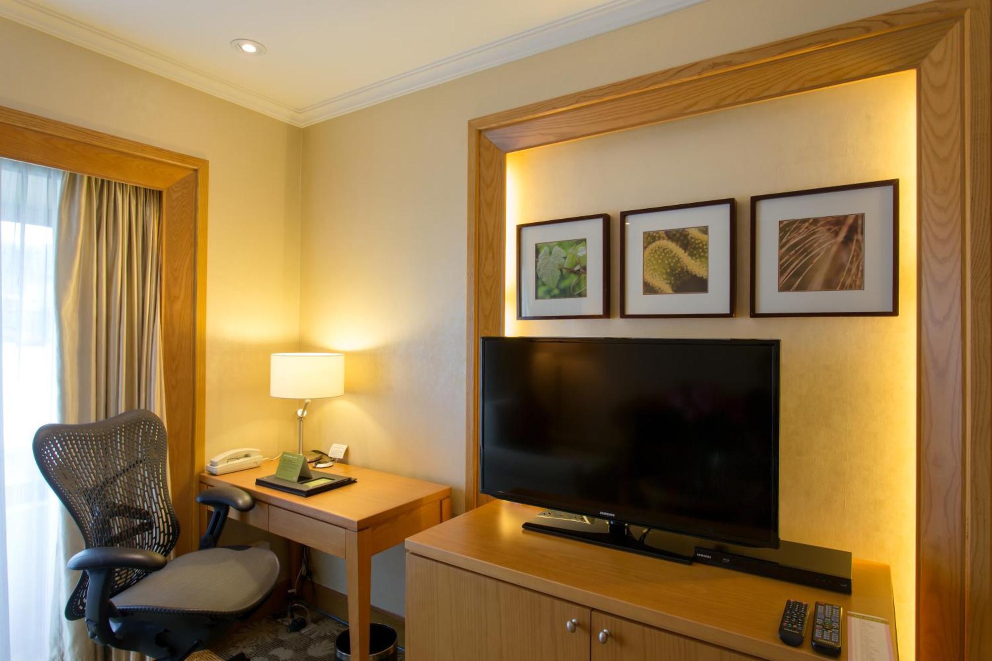 Hilton Garden Inn Hanoi Dış mekan fotoğraf