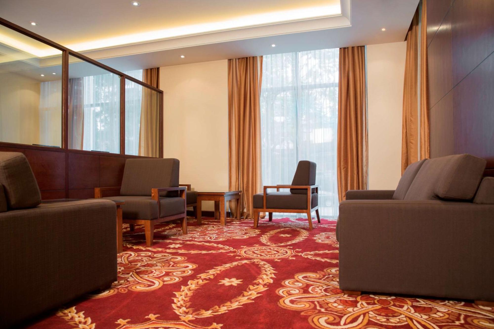 Hilton Garden Inn Hanoi Dış mekan fotoğraf