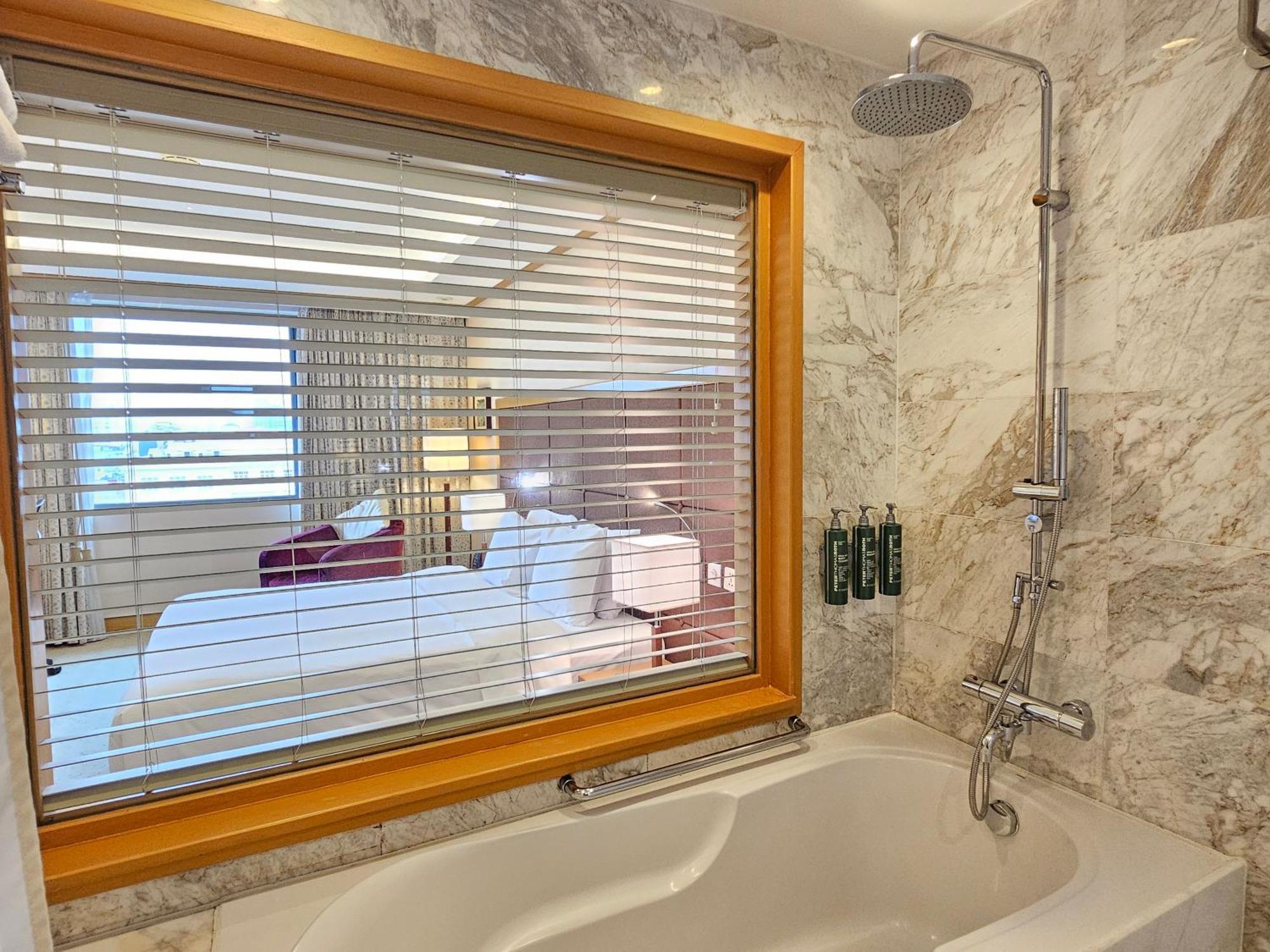 Hilton Garden Inn Hanoi Dış mekan fotoğraf